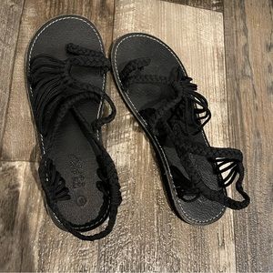 Ladies sandals